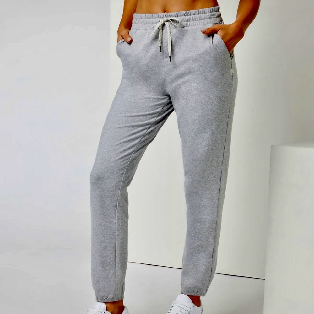 Vuori | Granite Performance Jogger | Size M